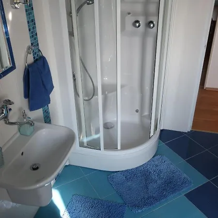 Nad Prehradou Apartment